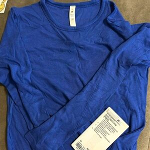 Lululemon hold tight long sleeve - NWT